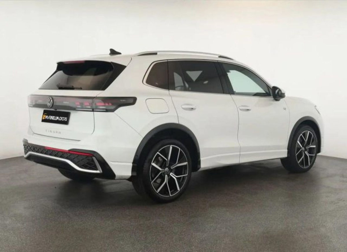 Volkswagen Tiguan 2.0 tdi Edition 150cv dsg (2)