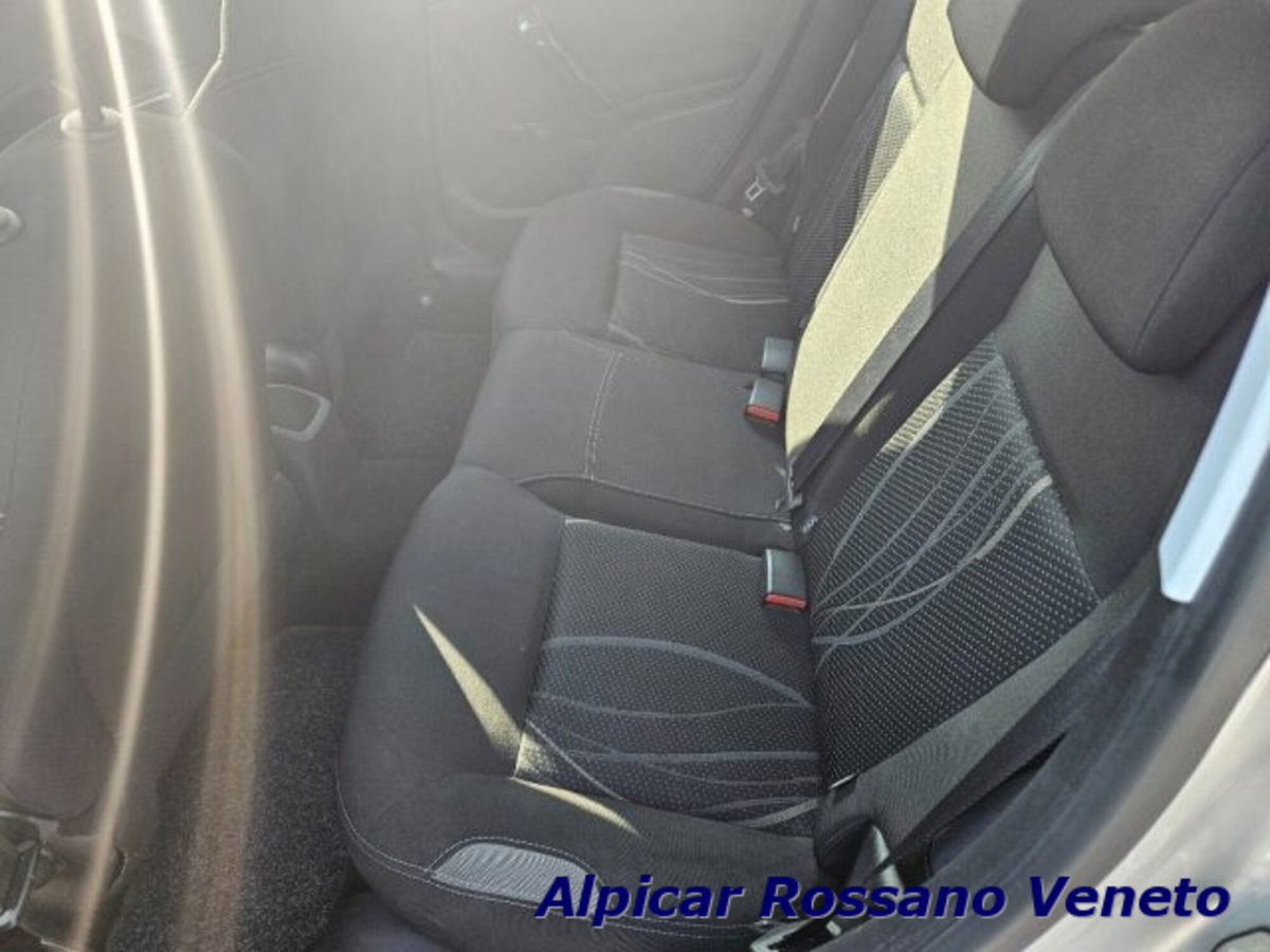 Peugeot 208 HDi 68 CV 5 porte Allure (10)