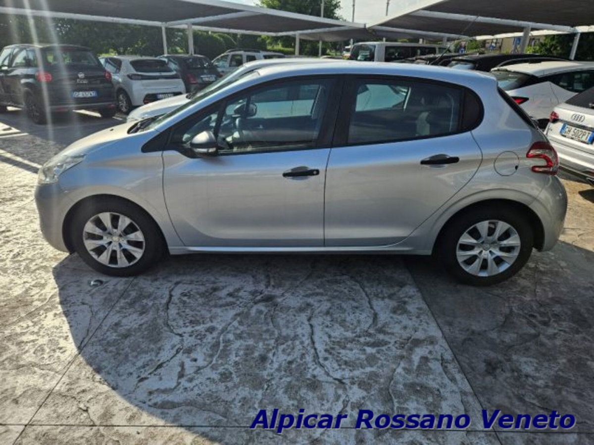 Peugeot 208 HDi 68 CV 5 porte Allure (12)