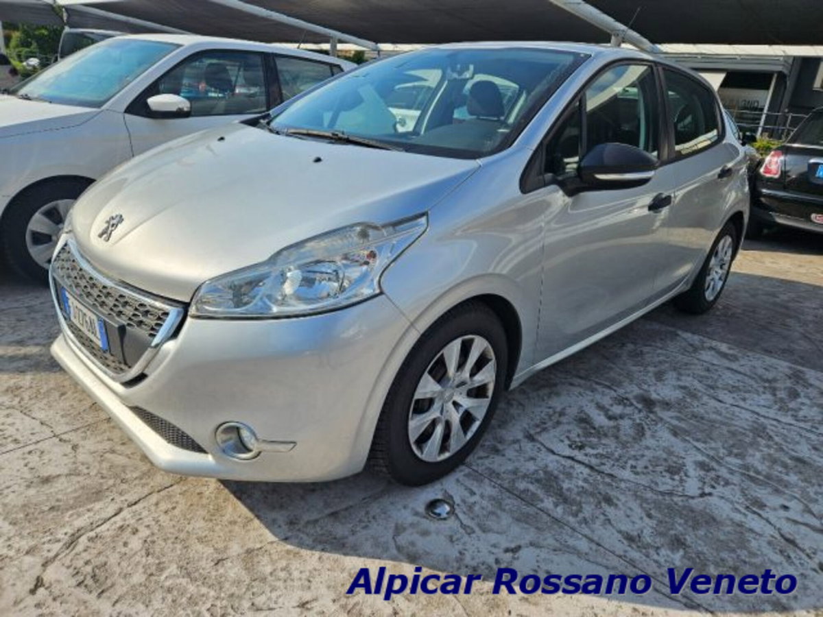 Peugeot 208 HDi 68 CV 5 porte Allure (13)