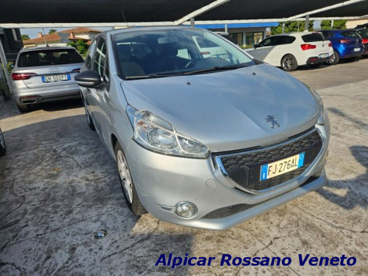 Peugeot 208 HDi 68 CV 5 porte Allure (14)