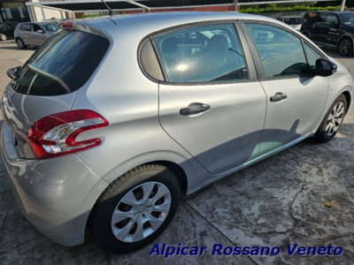 Peugeot 208 HDi 68 CV 5 porte Allure (4)