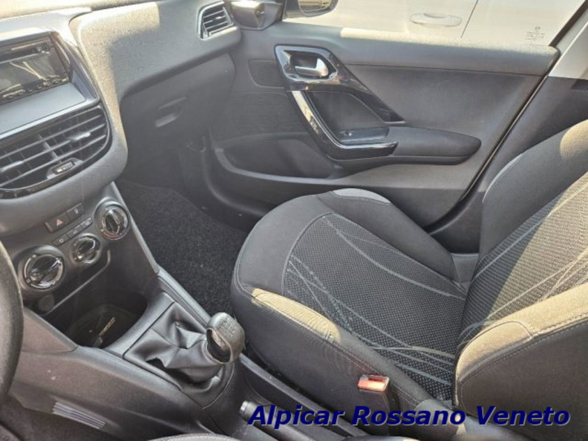 Peugeot 208 HDi 68 CV 5 porte Allure (9)