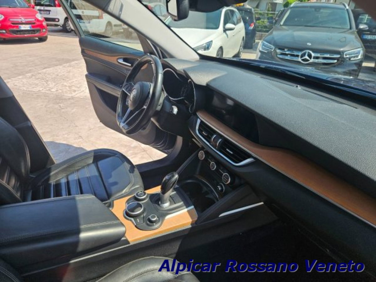Alfa Romeo Stelvio Stelvio 2.2 Turbodiesel 180 CV AT8 Q4 Super (15)