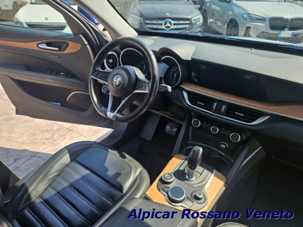 Alfa Romeo Stelvio Stelvio 2.2 Turbodiesel 180 CV AT8 Q4 Super (17)