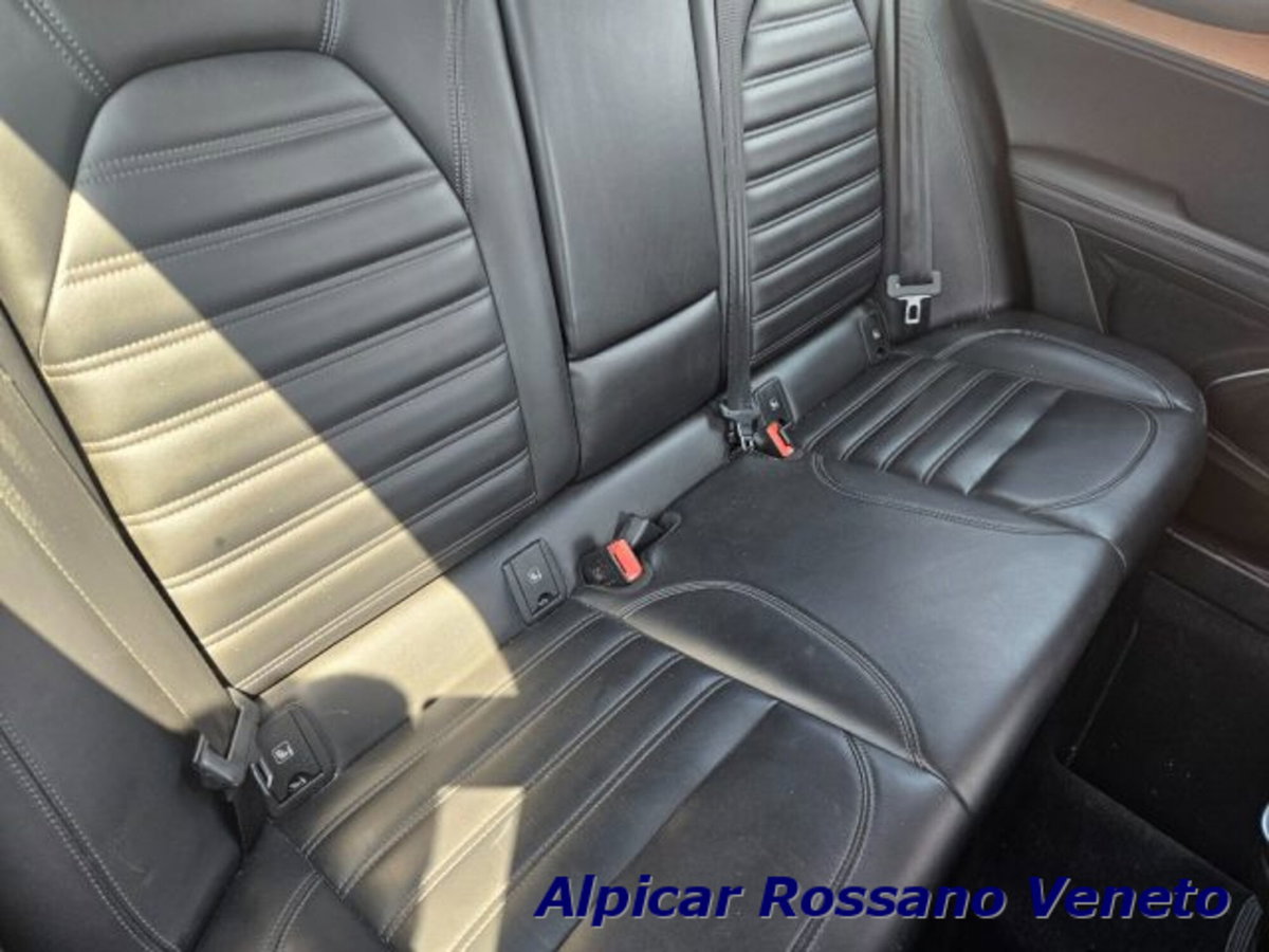 Alfa Romeo Stelvio Stelvio 2.2 Turbodiesel 180 CV AT8 Q4 Super (19)