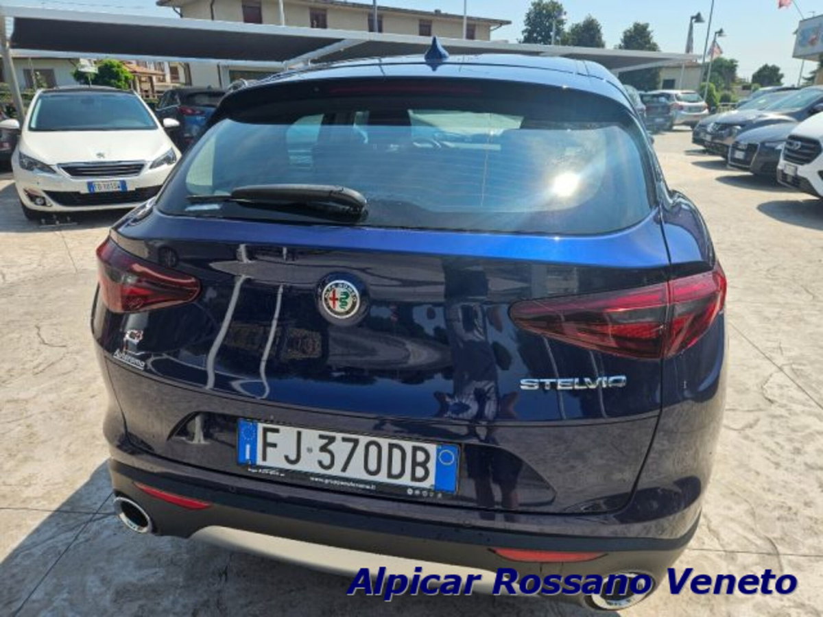 Alfa Romeo Stelvio Stelvio 2.2 Turbodiesel 180 CV AT8 Q4 Super (3)