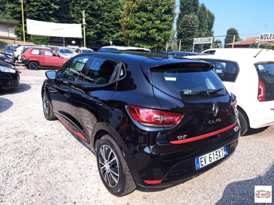 Renault Clio Sporter 1.2 75CV Wave (3)