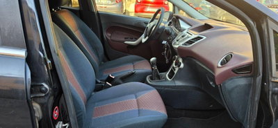 Ford Fiesta 1.4 5 porte Bz.- GPL Titanium (17)