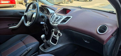Ford Fiesta 1.4 5 porte Bz.- GPL Titanium (18)