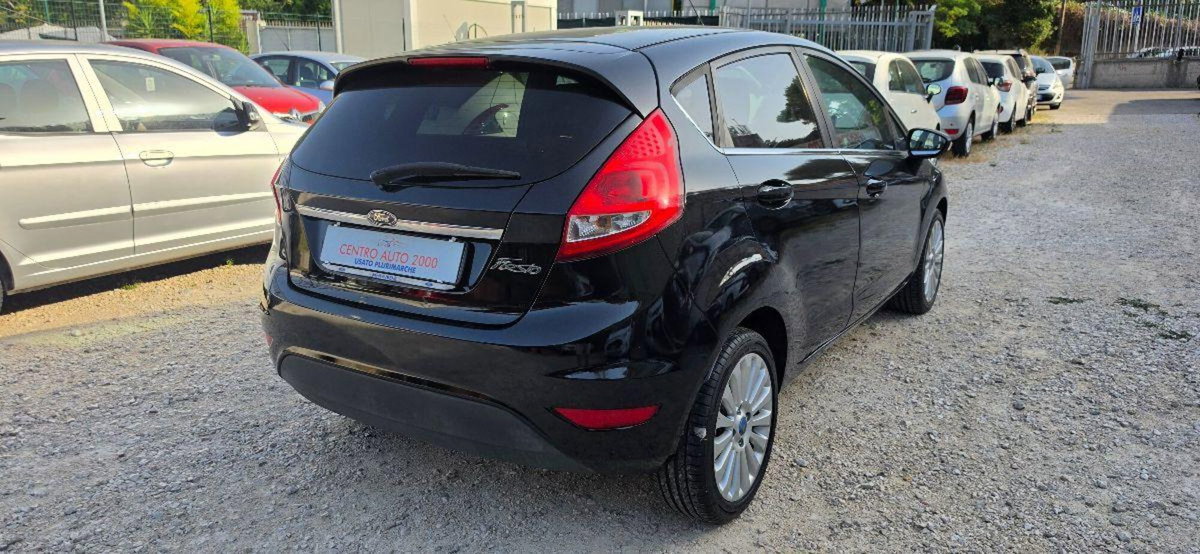 Ford Fiesta 1.4 5 porte Bz.- GPL Titanium (6)