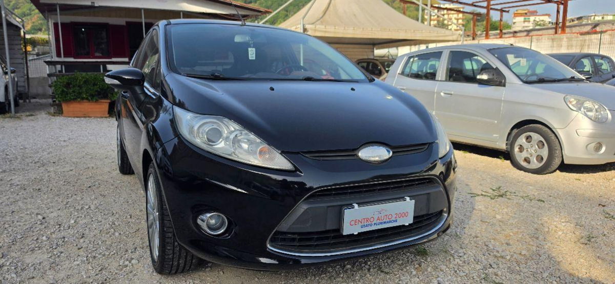 Ford Fiesta 1.4 5 porte Bz.- GPL Titanium (9)