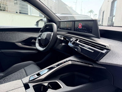 Peugeot 3008 1.2 hybrid Allure Business 145cv e-dcs6 (8)
