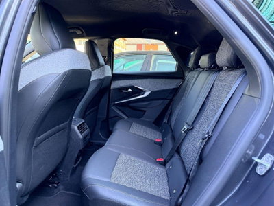 Peugeot 3008 1.2 hybrid Allure Business 145cv e-dcs6 (12)