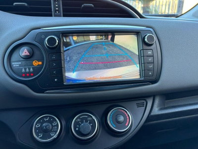 Toyota Yaris 1.D-4D 5 porte Active (11)