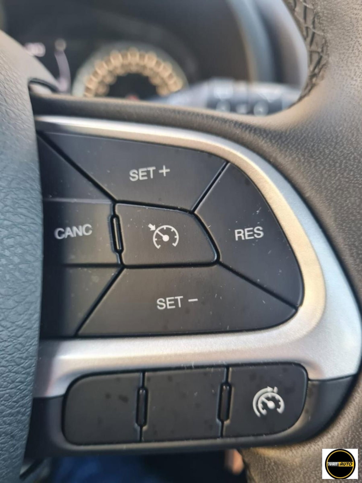 Jeep Renegade 2.0 Mjt 140CV 4WD Active Drive Longitude (18)