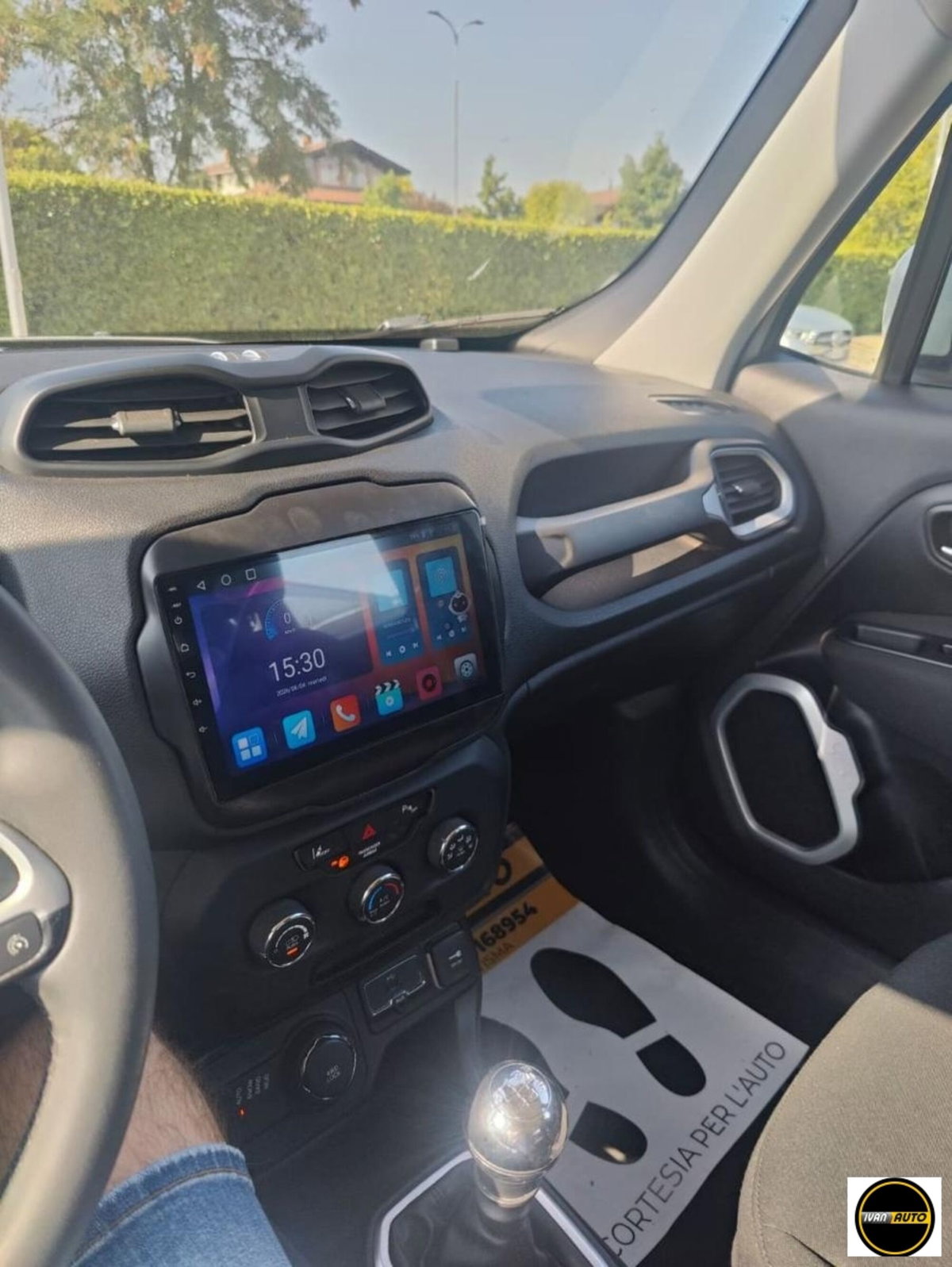 Jeep Renegade 2.0 Mjt 140CV 4WD Active Drive Limited (10)