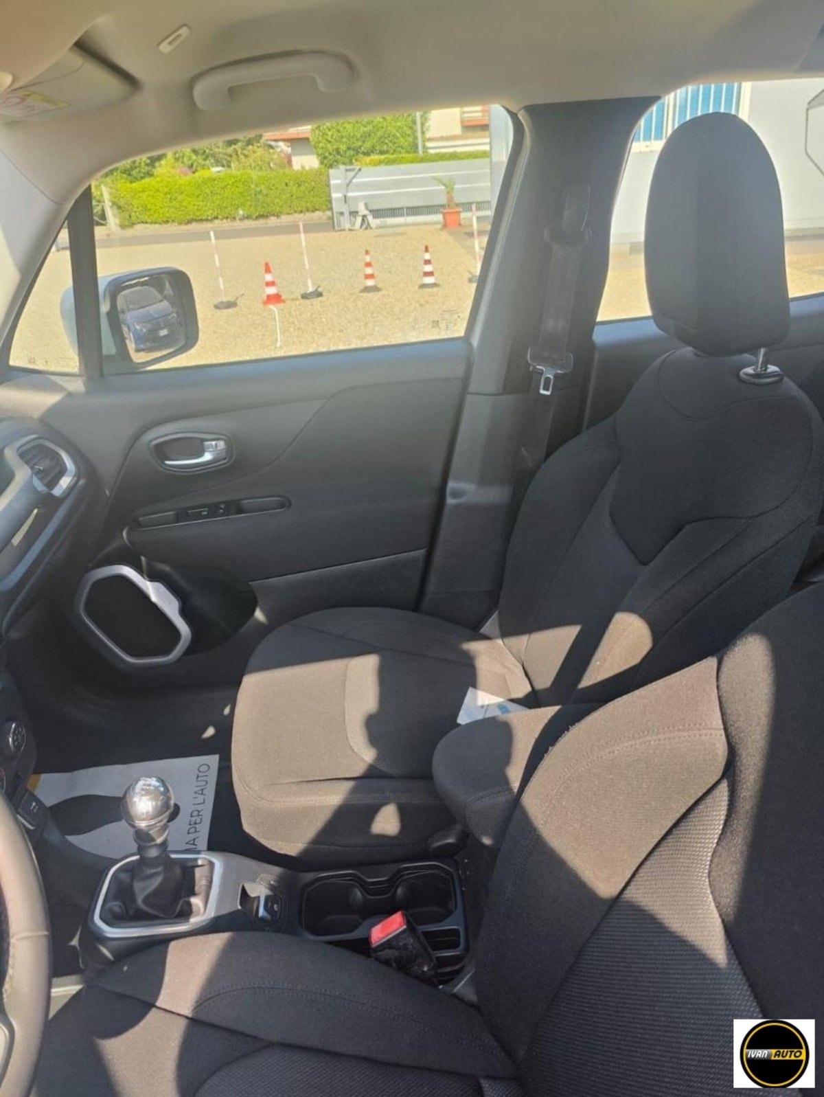 Jeep Renegade 2.0 Mjt 140CV 4WD Active Drive Limited (11)