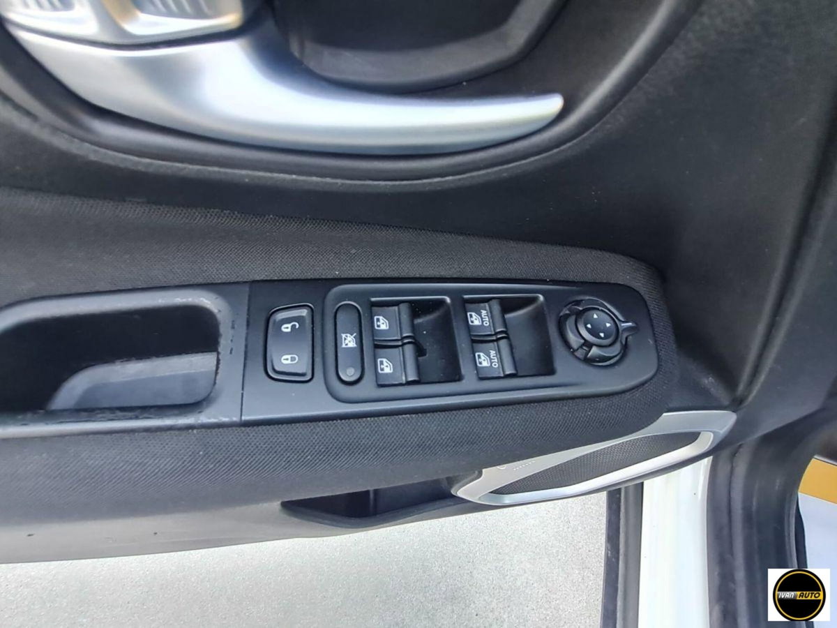 Jeep Renegade 2.0 Mjt 140CV 4WD Active Drive Limited (16)