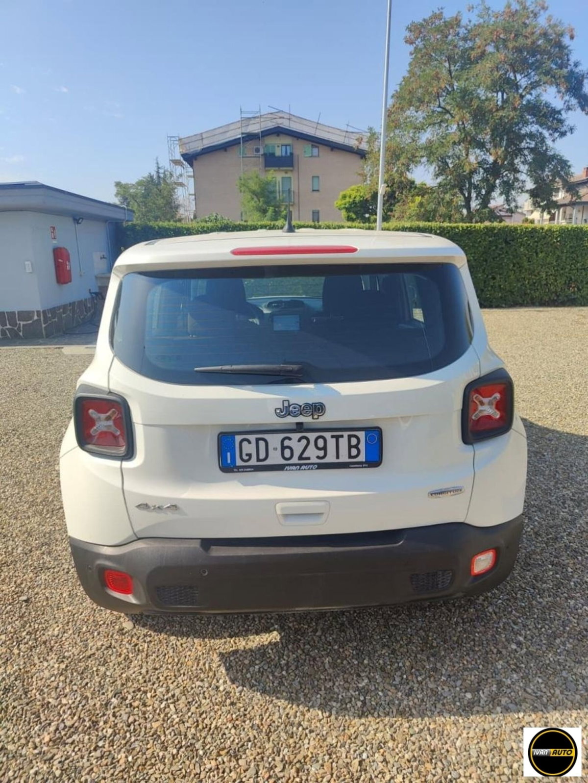 Jeep Renegade 2.0 Mjt 140CV 4WD Active Drive Limited (4)