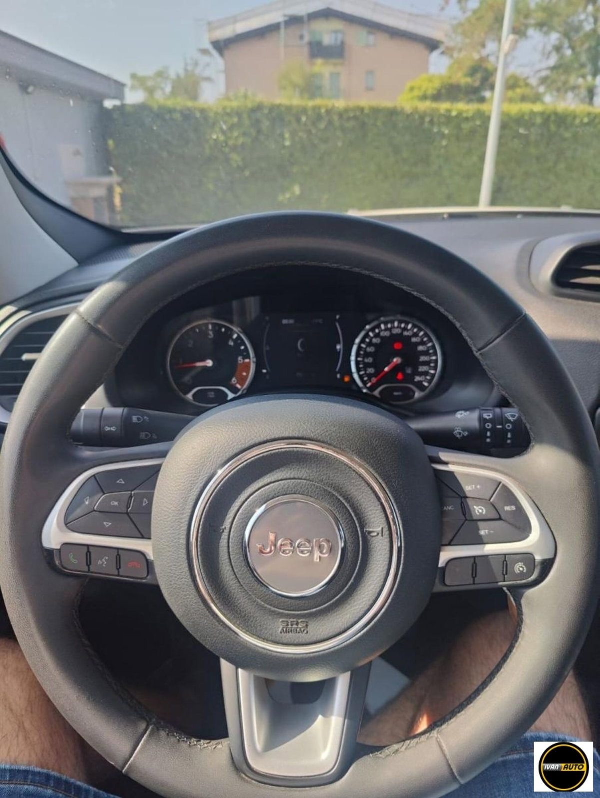 Jeep Renegade 2.0 Mjt 140CV 4WD Active Drive Limited (6)