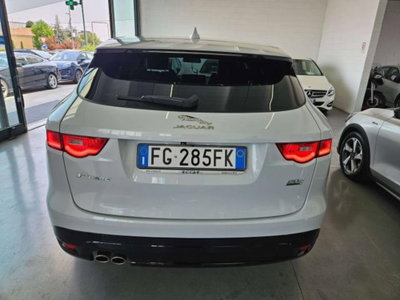 Jaguar F-Pace 2.0 D 180 CV AWD R-Sport (5)