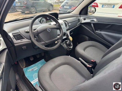 Lancia Ypsilon 1.4 Diva Ecochic GPL (11)
