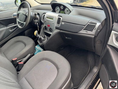 Lancia Ypsilon 1.4 Diva Ecochic GPL (13)