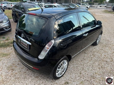 Lancia Ypsilon 1.4 Diva Ecochic GPL (6)