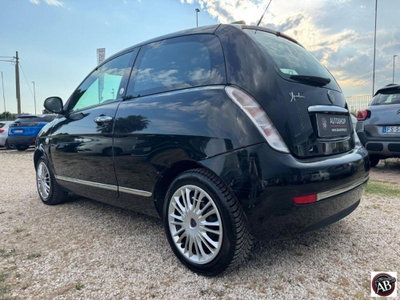 Lancia Ypsilon 1.4 Diva Ecochic GPL (8)