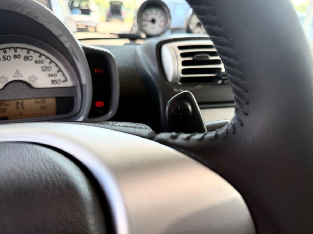 smart Fortwo 1000 52 kW MHD coupé passion (16)
