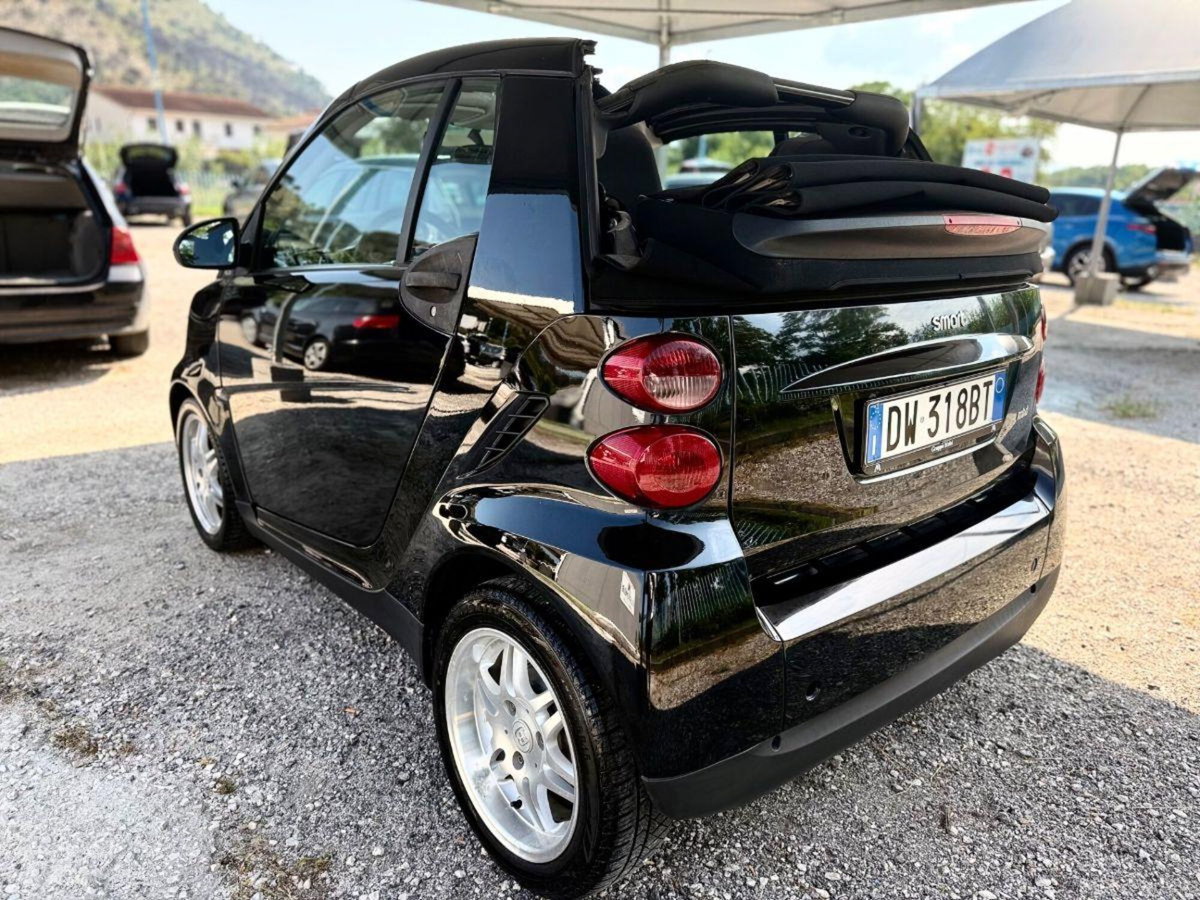 smart Fortwo 1000 52 kW MHD coupé passion (4)