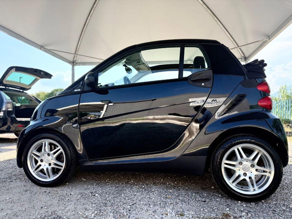 smart Fortwo 1000 52 kW MHD coupé passion (7)