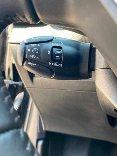 Peugeot 208 PureTech 100 Stop&Start 5 porte GT (14)