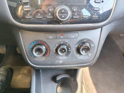 Fiat Punto 1.3 MJT II S&S 85 CV 5 porte ECO Street (7)