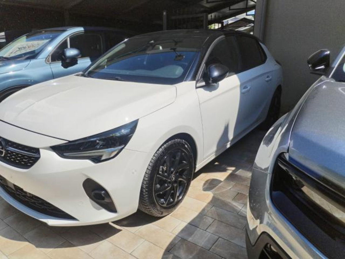 Opel Corsa 1.2 100 CV GS Line (2)