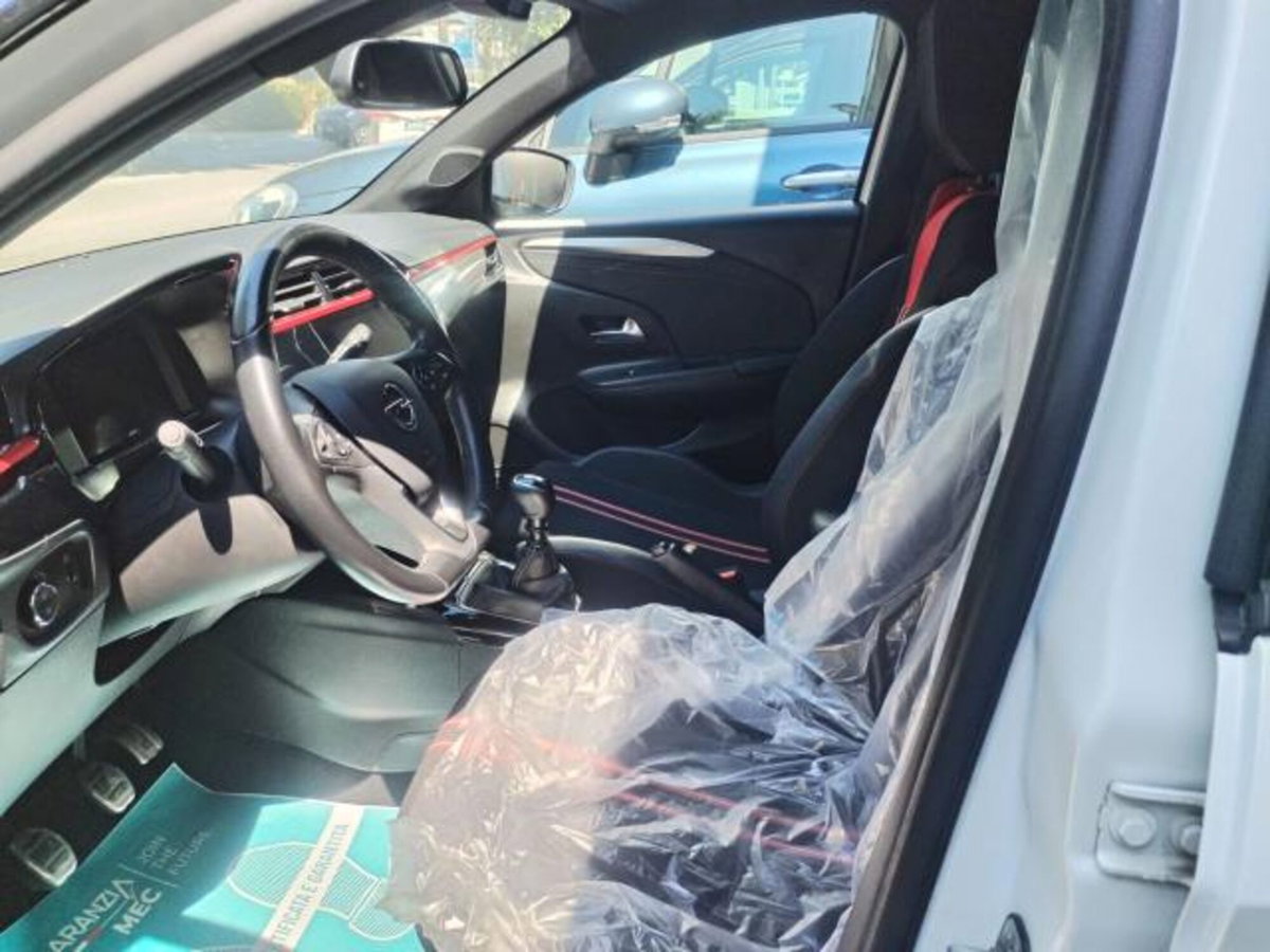 Opel Corsa 1.2 100 CV GS Line (7)