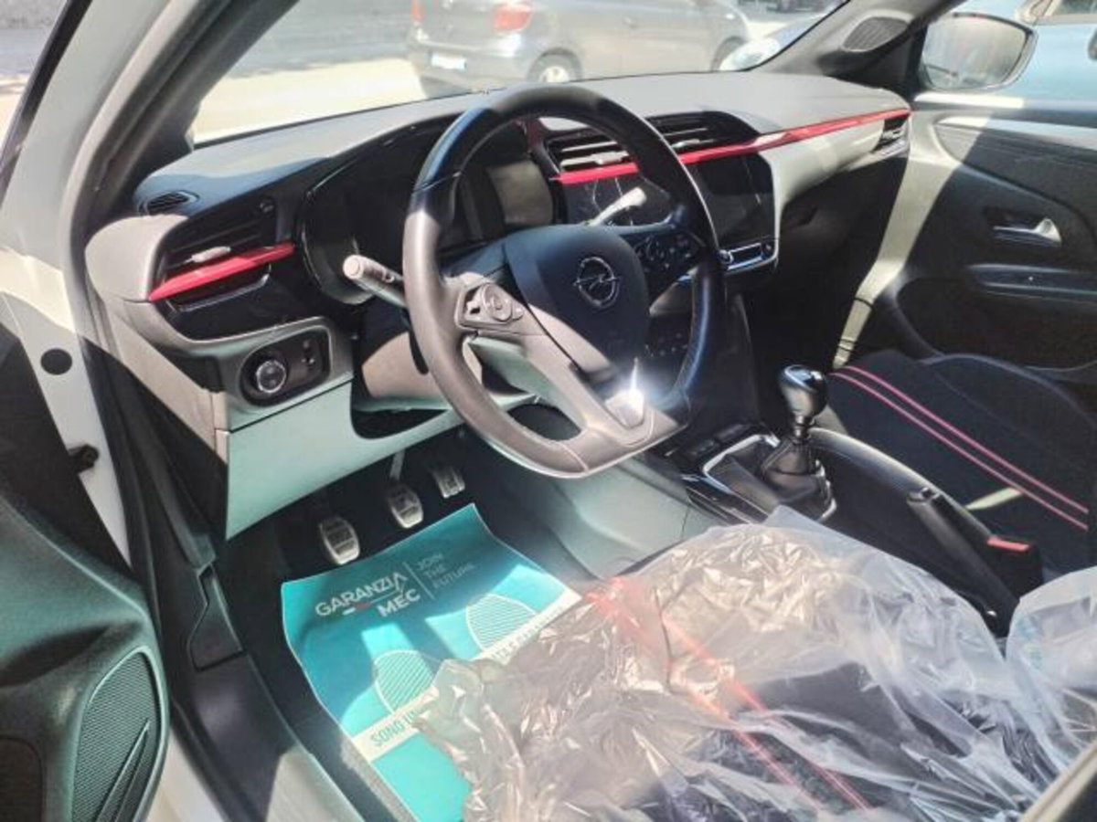 Opel Corsa 1.2 100 CV GS Line (8)