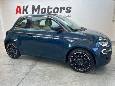Fiat 500e 42 kWh La Prima (8)