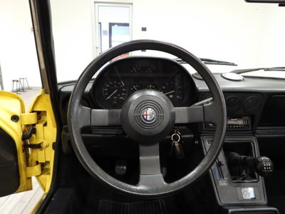Alfa Romeo Spider 2.0 (4)