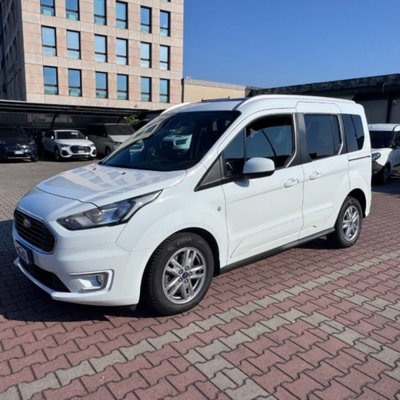 Ford Tourneo Connect 1.5 TDCi 120 CV Titanium usata