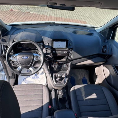 Ford Tourneo Connect 1.5 TDCi 120 CV Titanium (10)