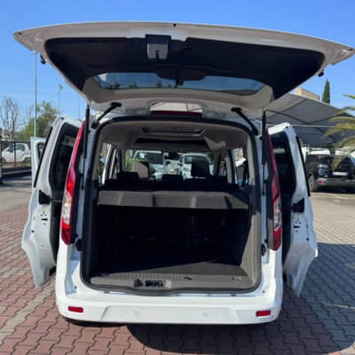 Ford Tourneo Connect 1.5 TDCi 120 CV Titanium (15)