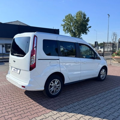 Ford Tourneo Connect 1.5 TDCi 120 CV Titanium (7)