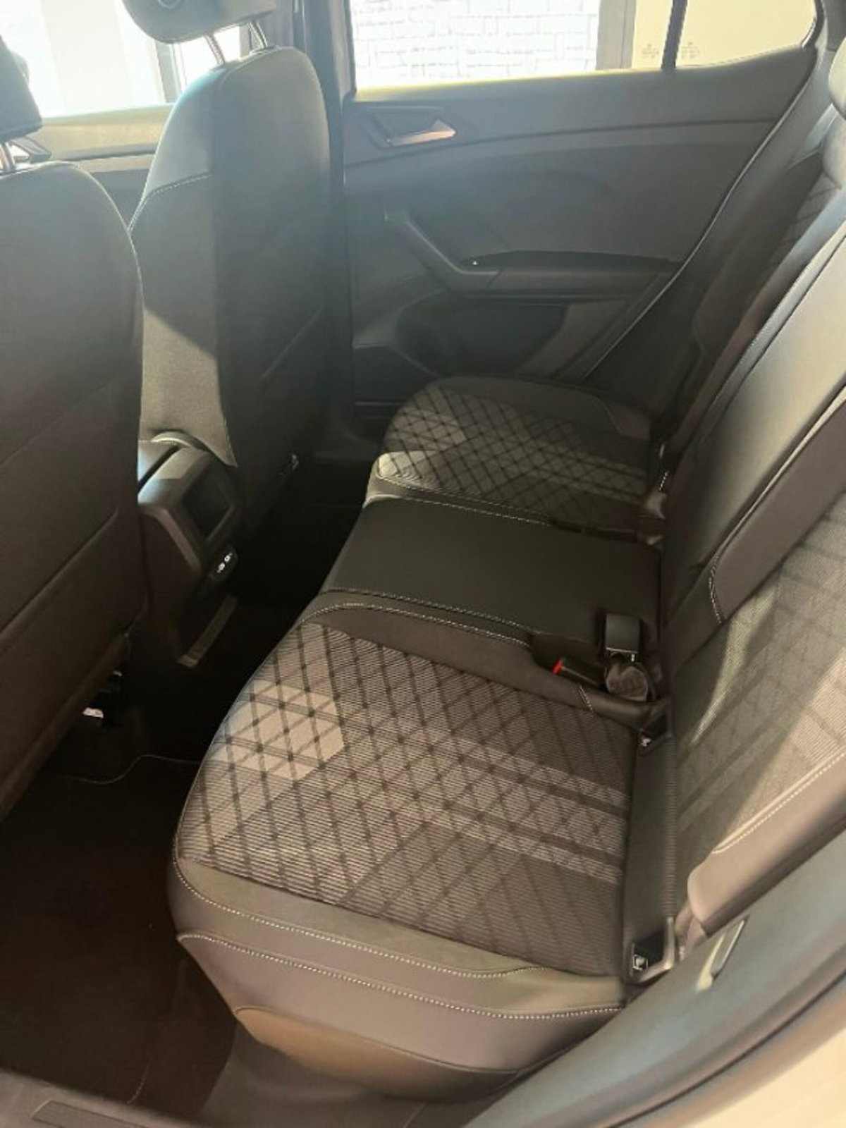 Volkswagen T-Cross 1.0 tsi R-Line 115cv dsg (10)