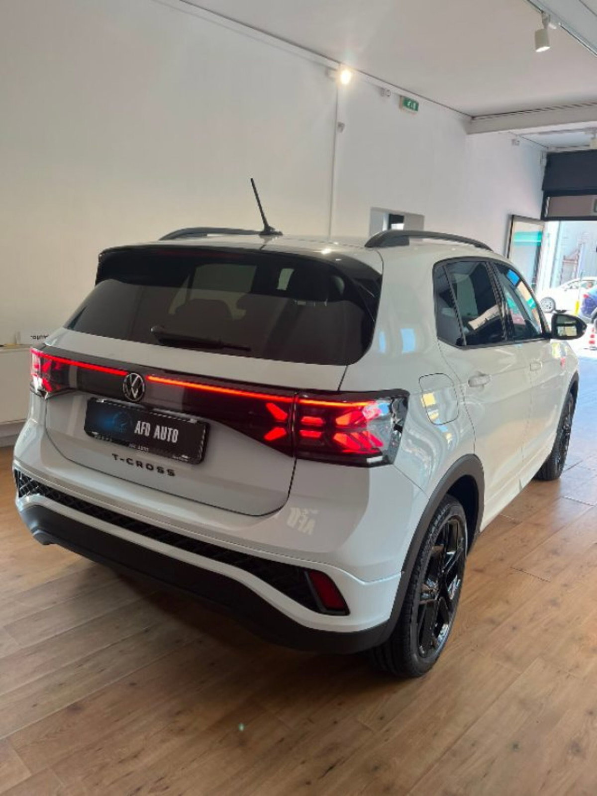 Volkswagen T-Cross 1.0 tsi R-Line 115cv dsg (4)