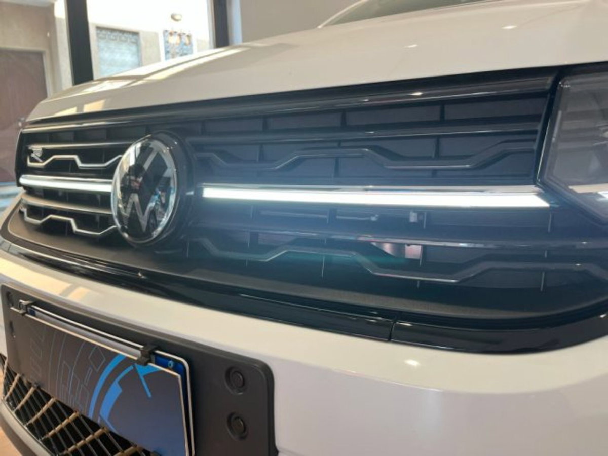 Volkswagen T-Cross 1.0 tsi R-Line 115cv dsg (6)