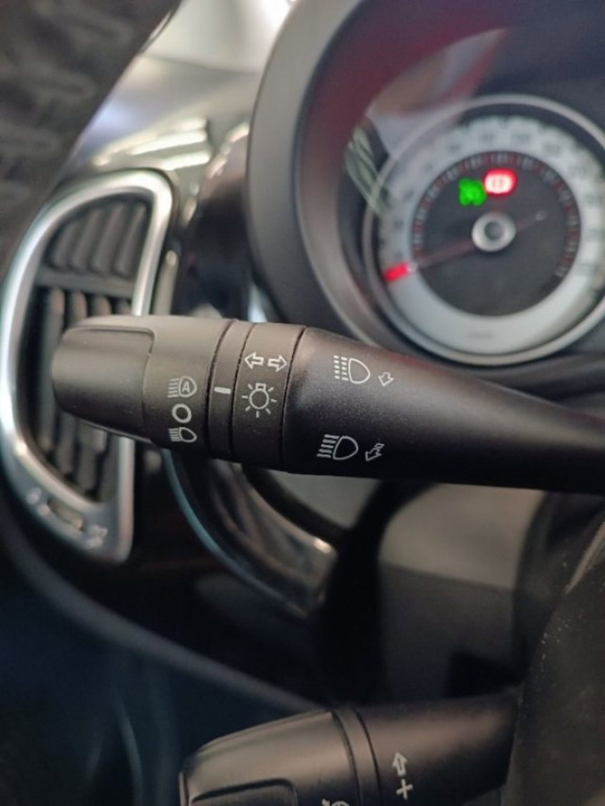 Fiat 500L 1.6 Multijet 105 CV Lounge (19)