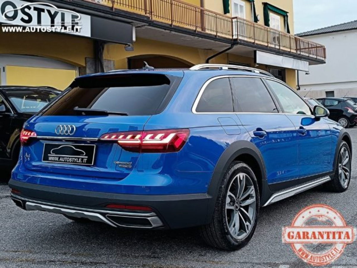 Audi A4 Allroad Allroad 40 2.0 tdi mhev Identity Contrast quattro 204cv s-tronic (10)