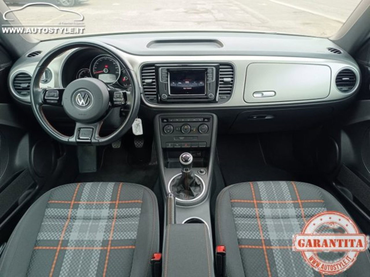 Volkswagen Maggiolino Cabrio 2.0 TDI Design BlueMotion Technology (13)